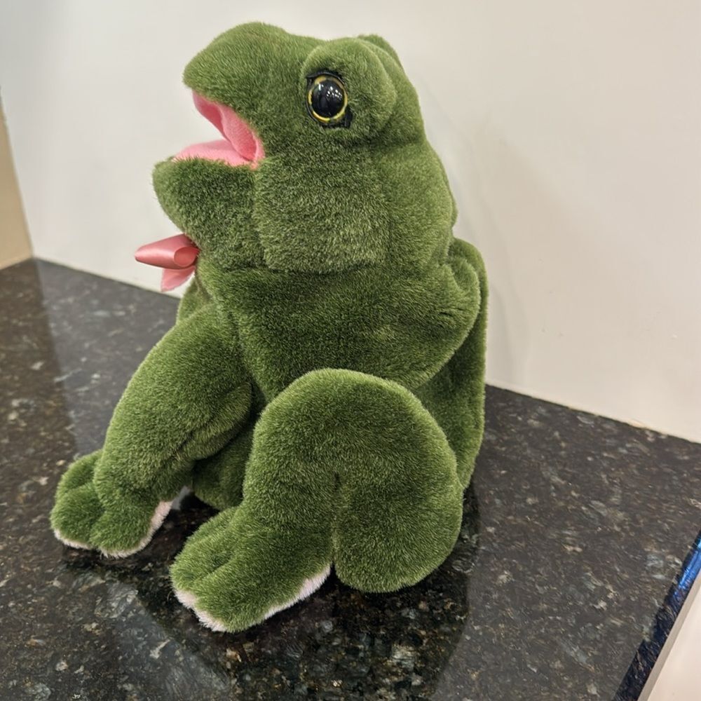 Vintage Green Frog Full Body Hand Puppet Stuffed Animal Plush Toy 9” High - Picture 3 of 6